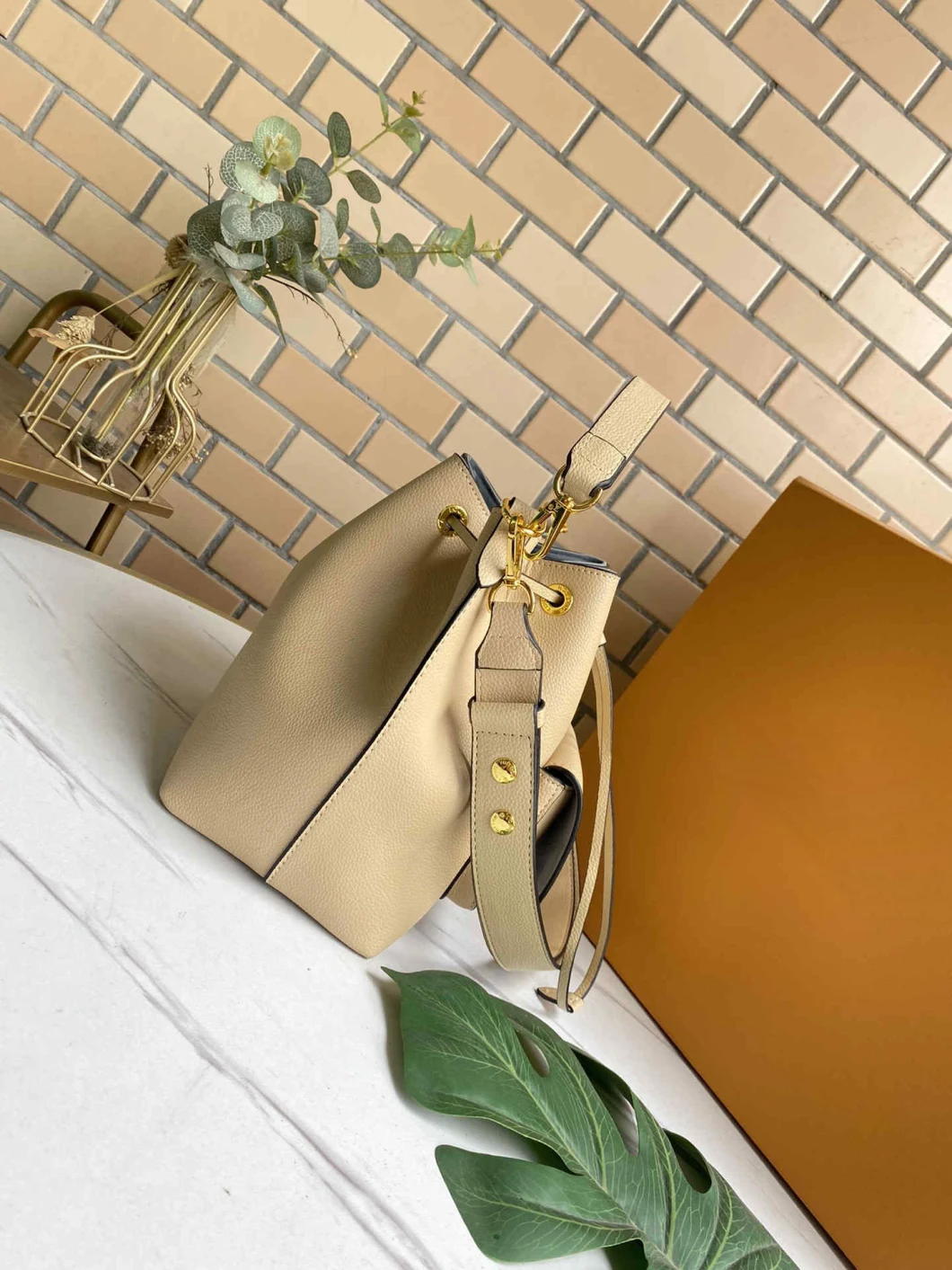 2021 Real Leather Outdoor Shopping Short Travel Fashionable Women Bucket Handbag Lady Shoulder Bag